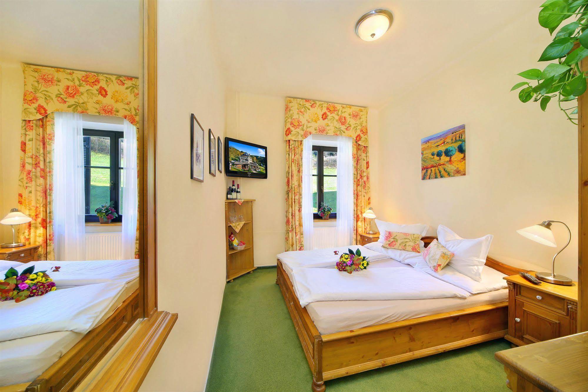Hotel Praha 4*